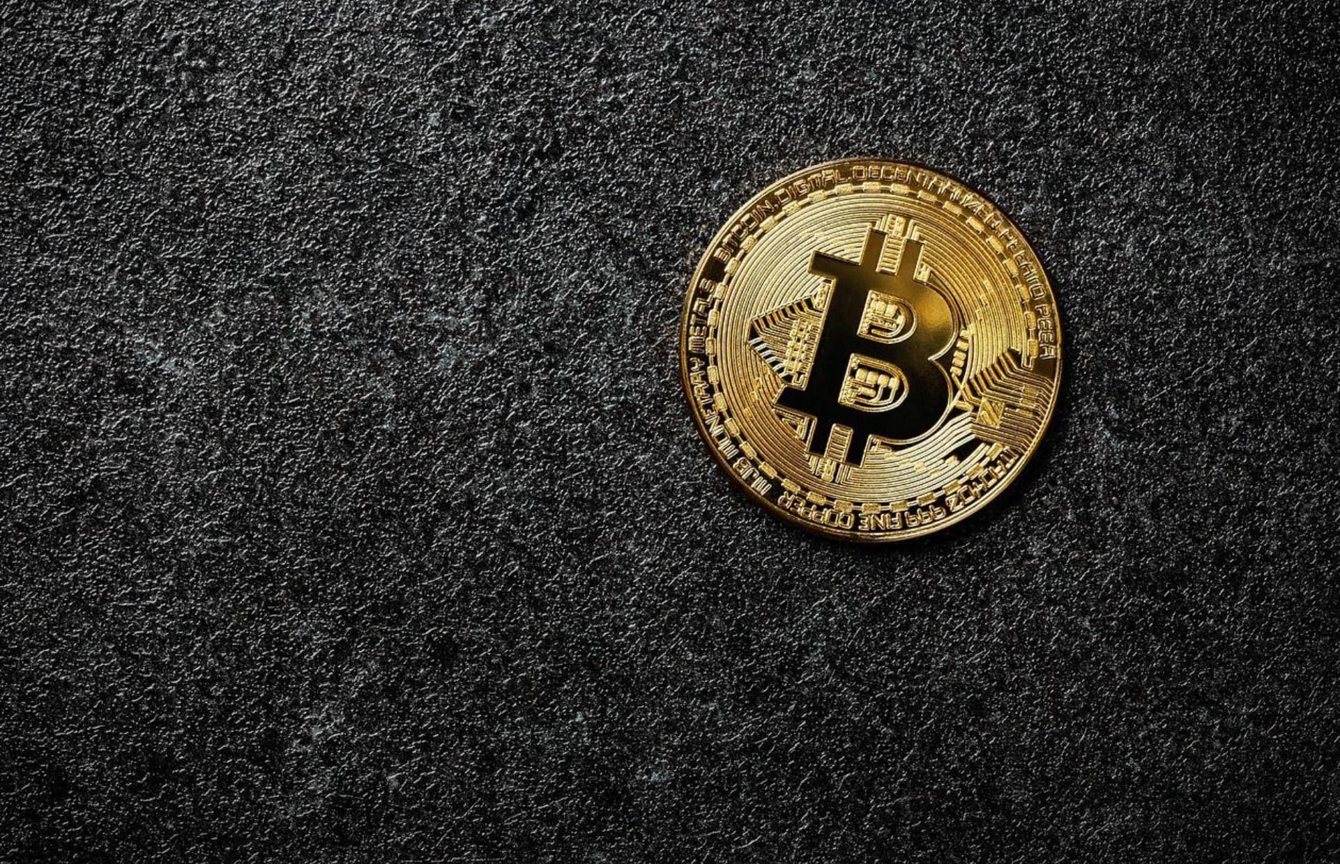 Bitcoin Holds $63K as Long-Squeeze Risk Builds