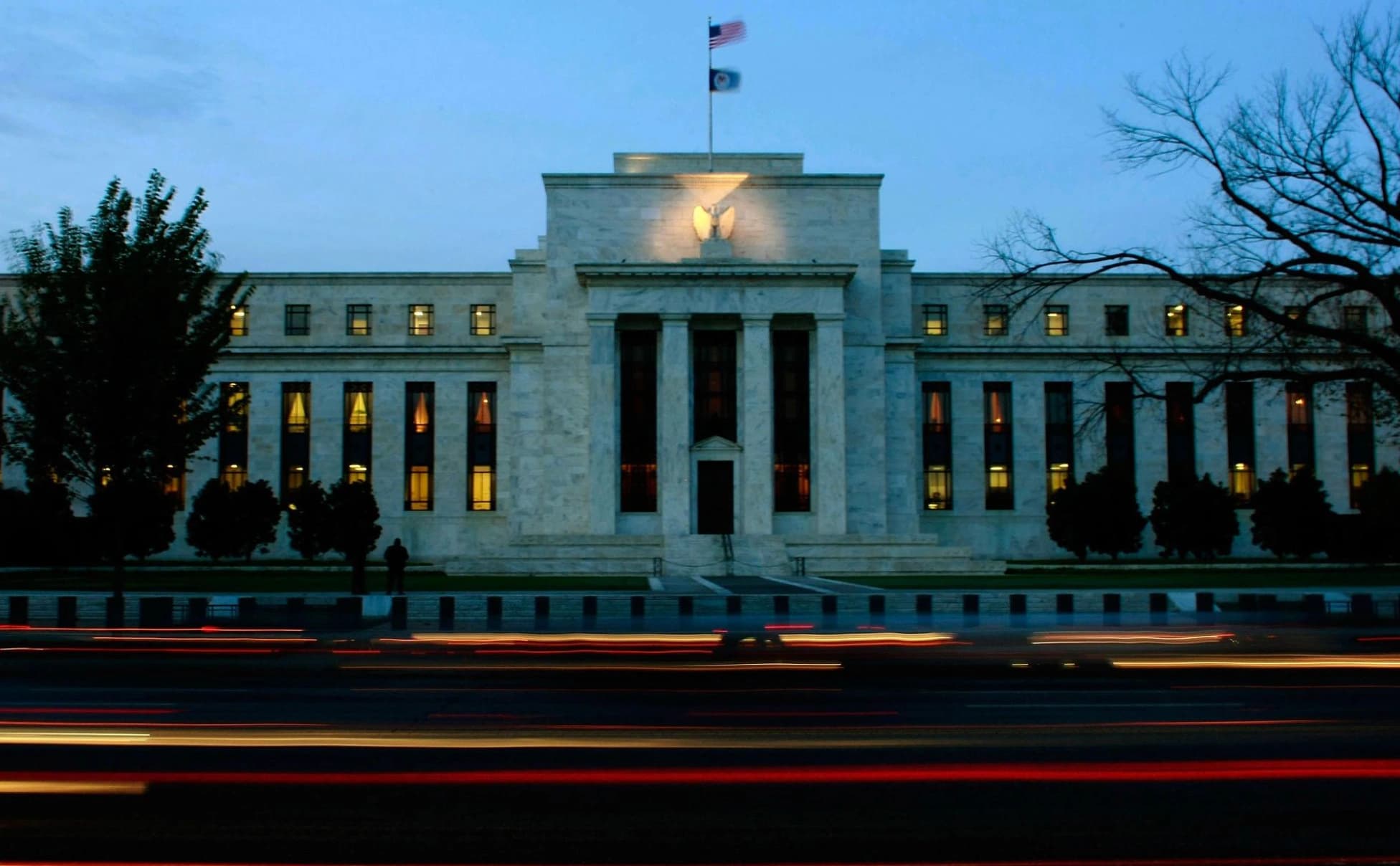 FOMC Minutes Confirm Hawkish Tilt: Three Dissenters Eye Hikes