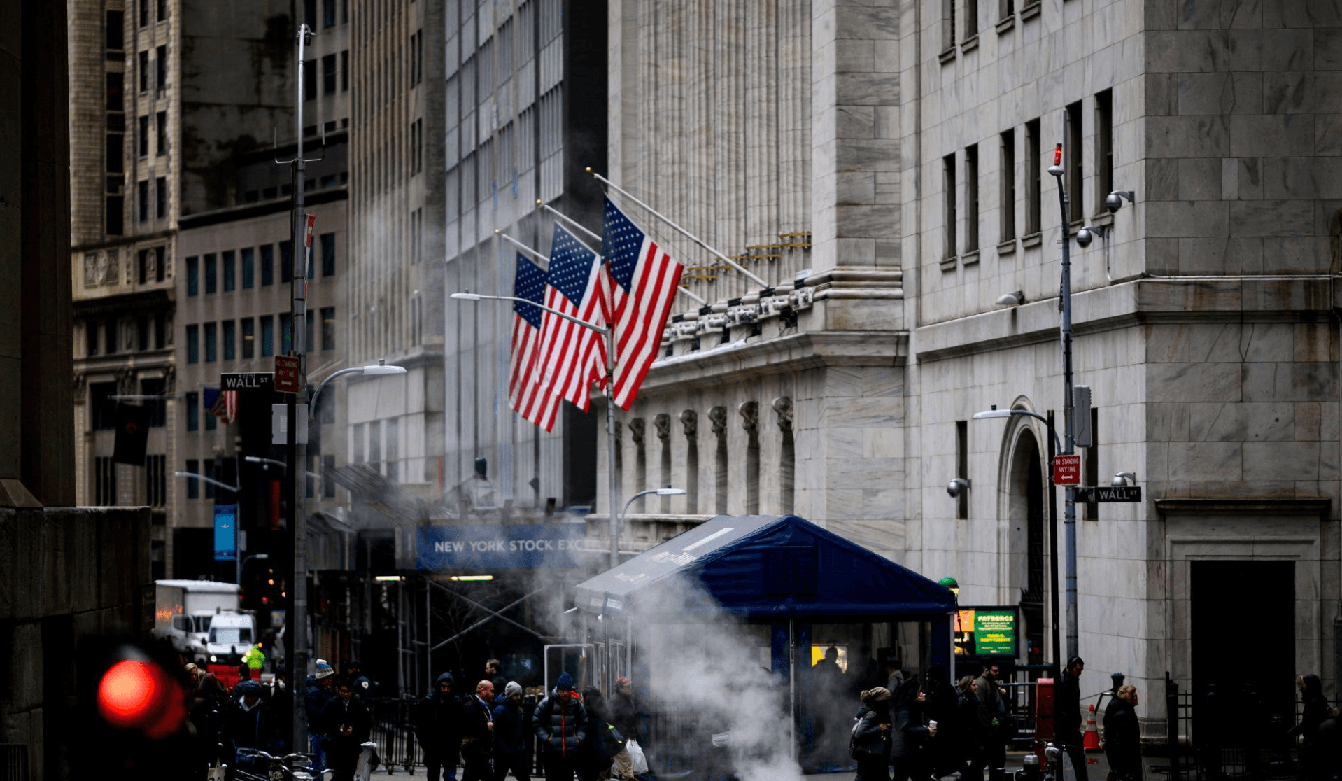 S&P 500 Attempts Rebound After $800B Megacap Wipeout