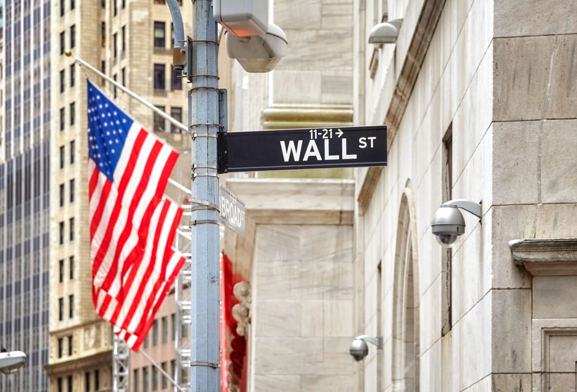 Bond Yield Surge Hits Wall Street as VIX Climbs