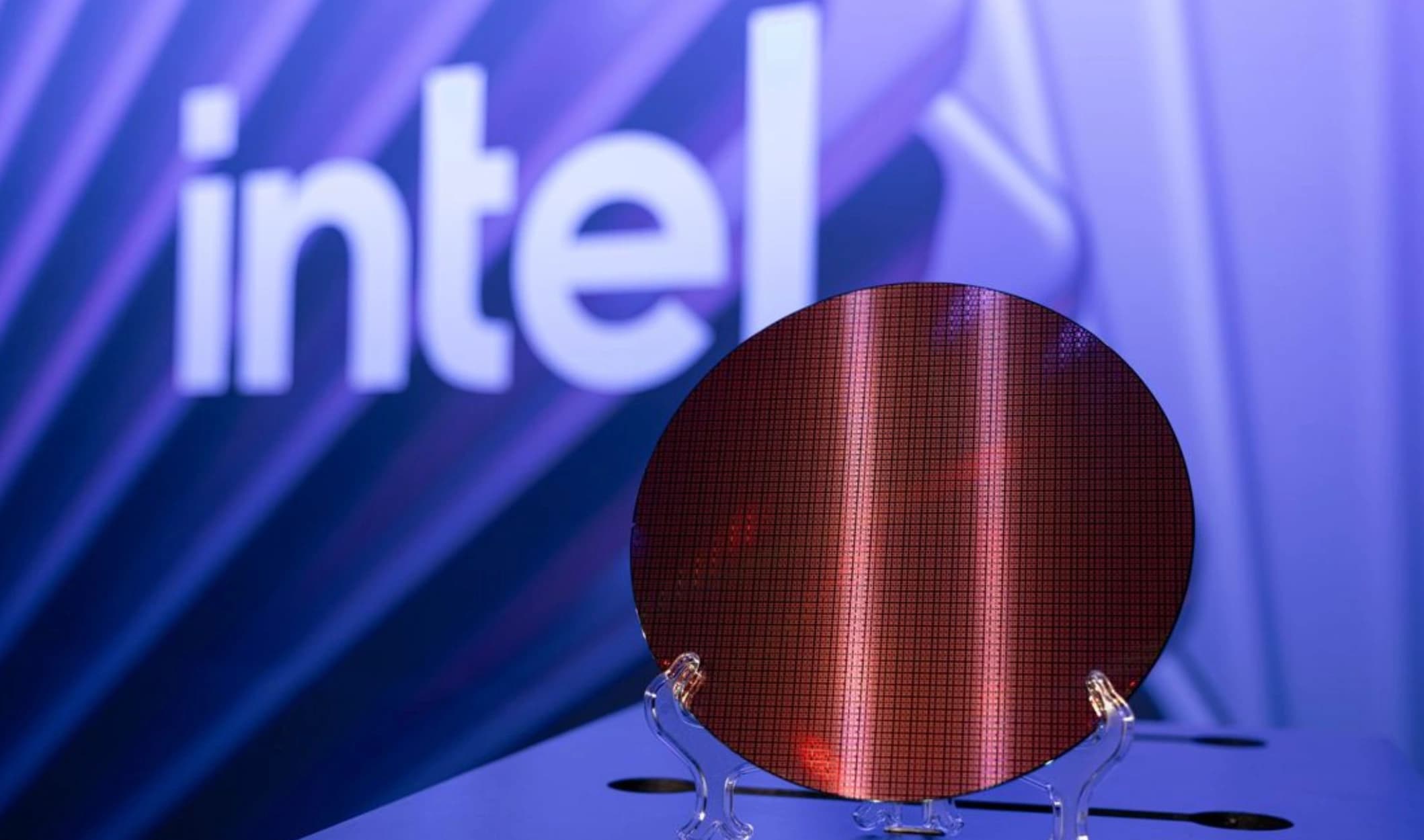 Intel's SK Hynix Talks Send INTC Flying — Is $145 Realistic?