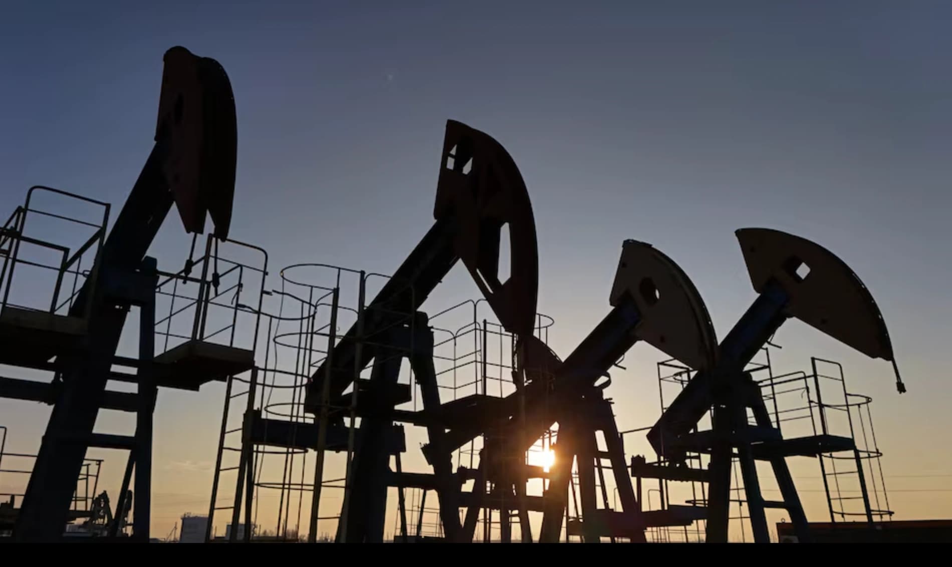 Energy ETFs Alone in the Green as Semis Bleed on Sept. 1