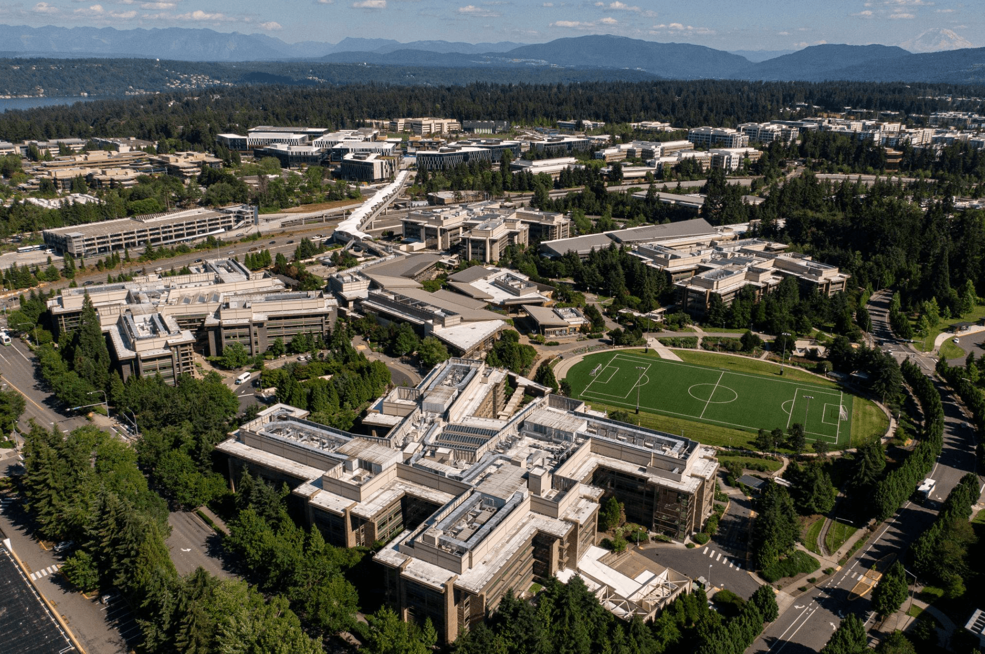 MSFT Beats, META Misses: Mag 7 AI Spend Diverges