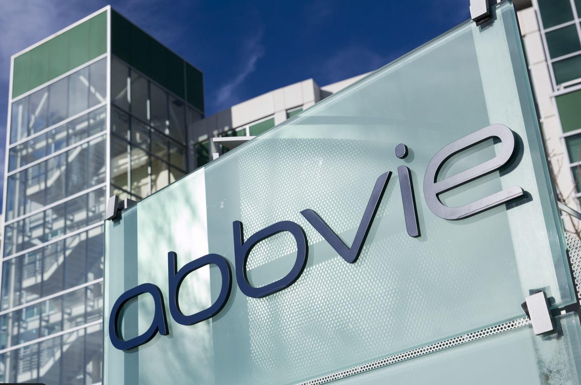AbbVie's $10.9B Apogee Bet Targets Dupixent's Crown