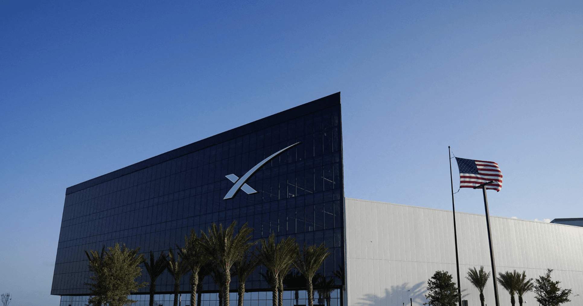 SpaceX Joins Nasdaq-100: Index Dip Masks a Bigger Trade
