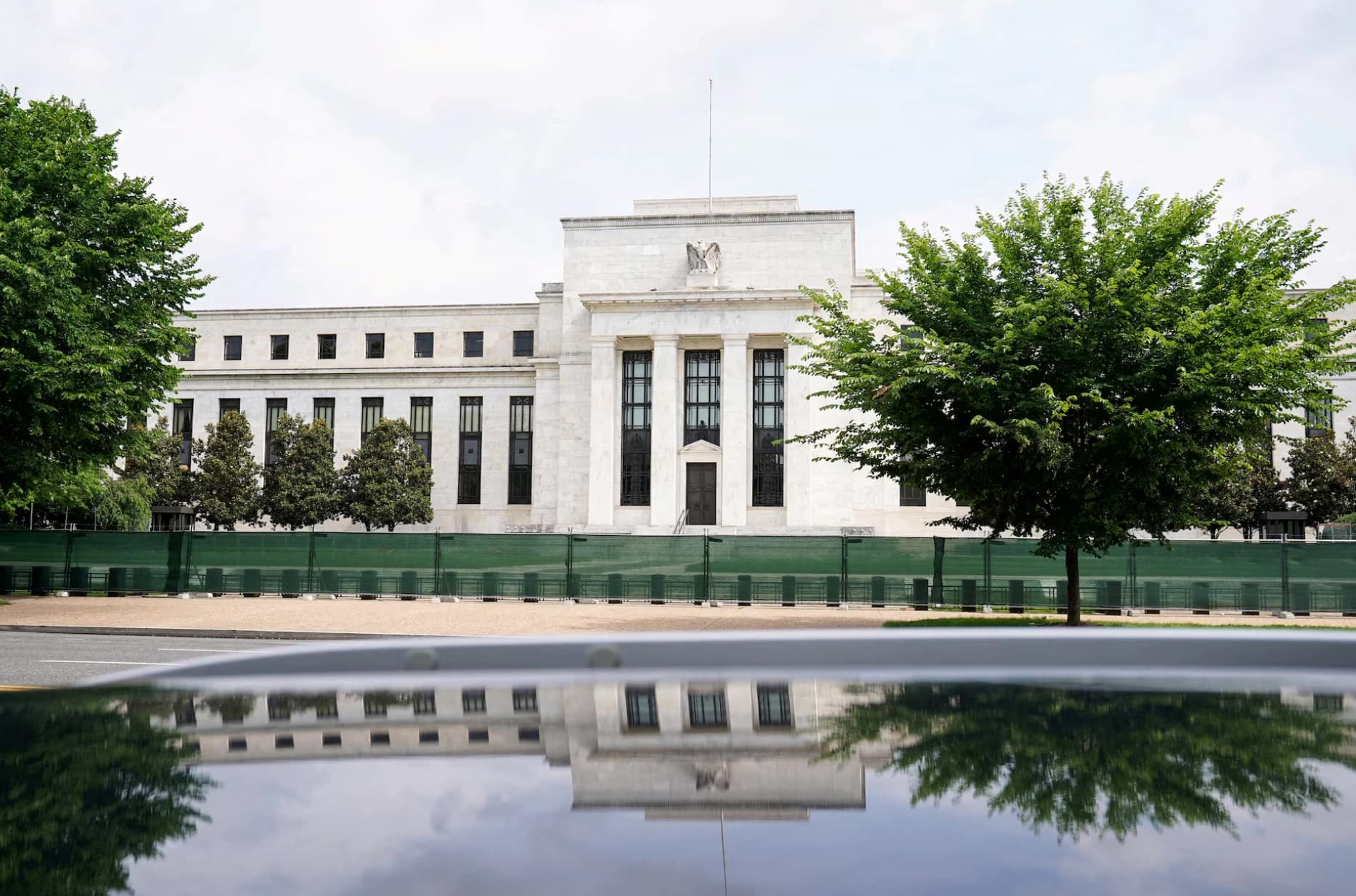 Fed's Dot Plot Has 16 of 18 Hawks — What Comes Next