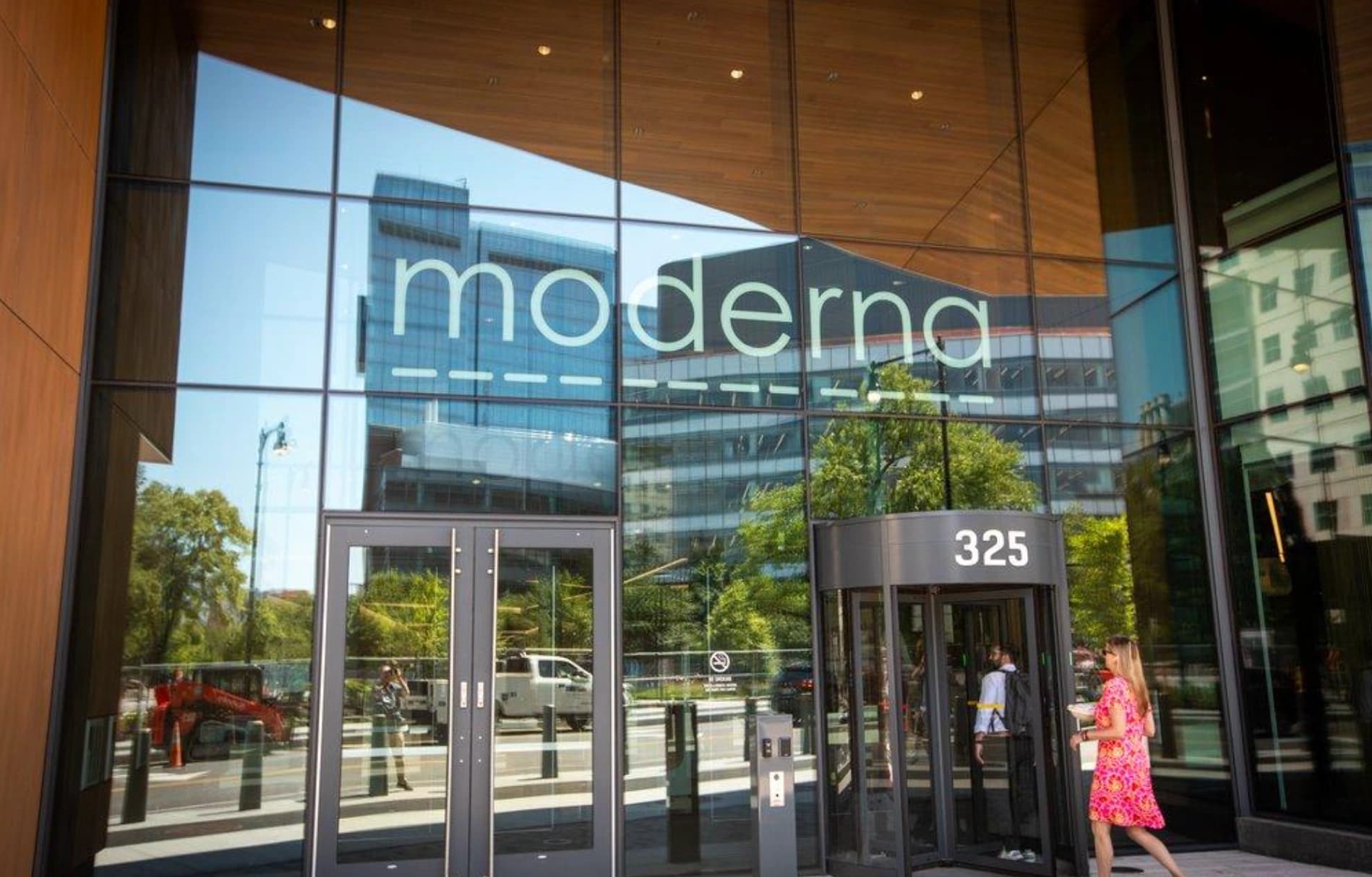 Moderna Surges 177%: mRNA Cancer Vaccine Breaks Out