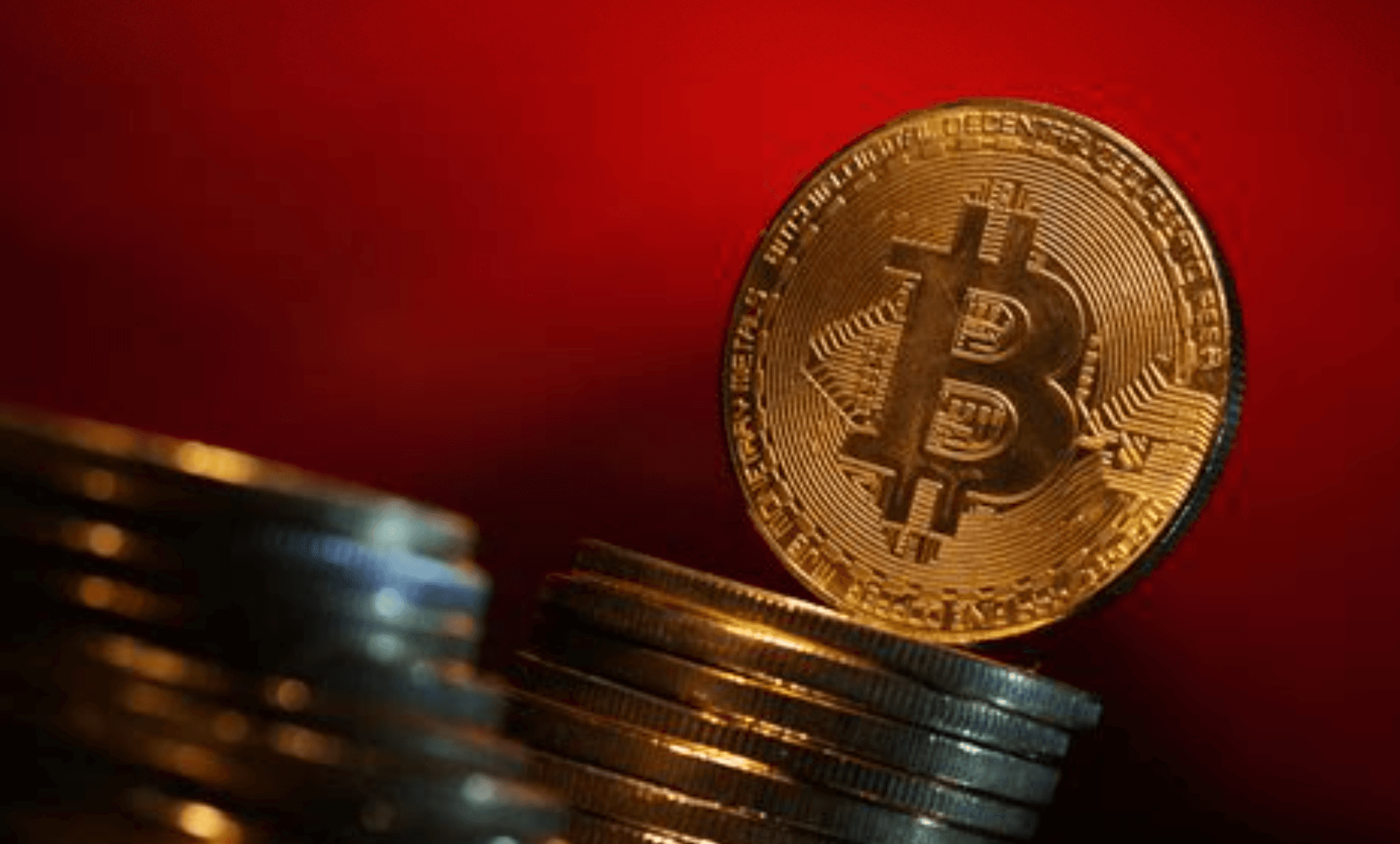 Bitcoin Holds $65K: ETF Inflows Hit Best Week Since April