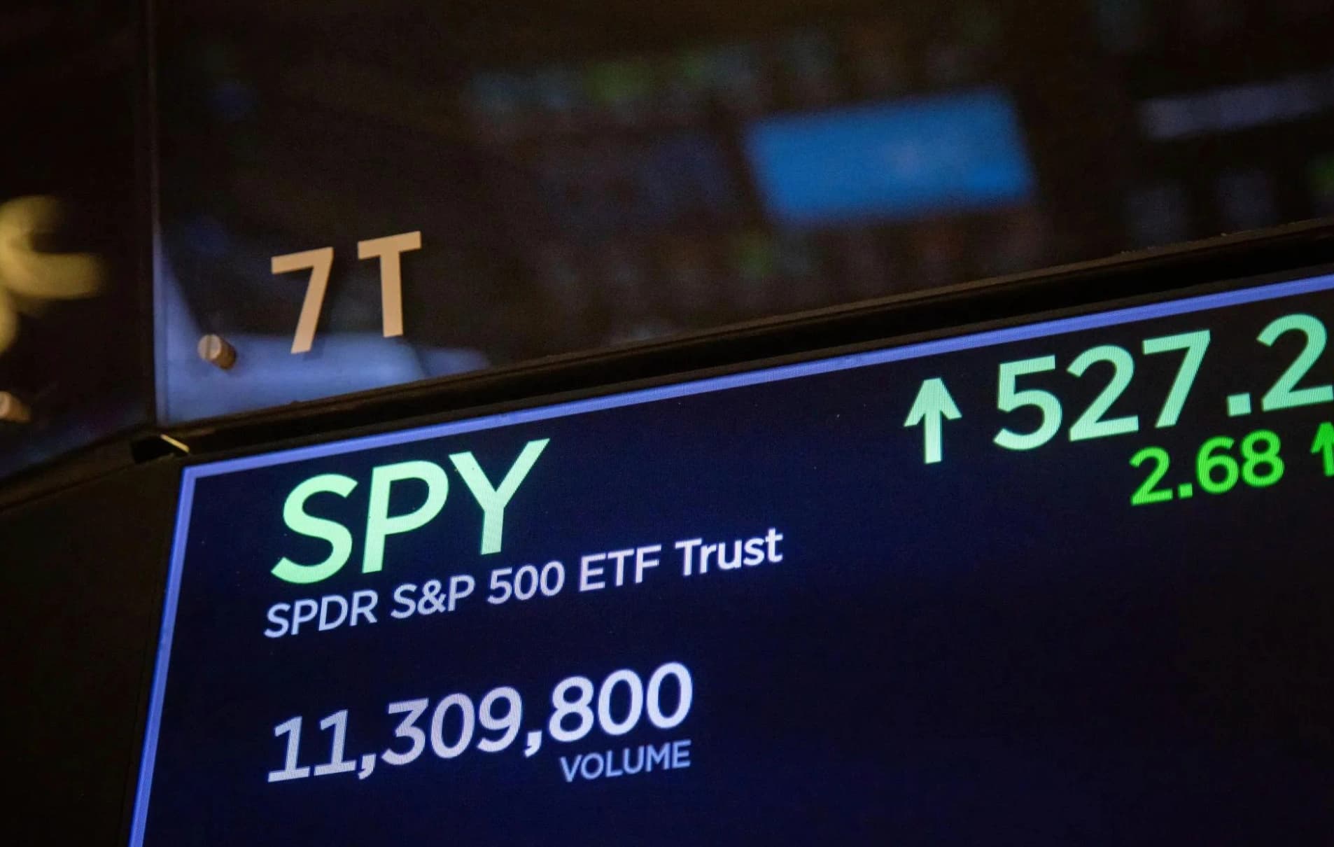 SPY, IVV, QQQ Absorb $8.7B While SOXX Bleeds