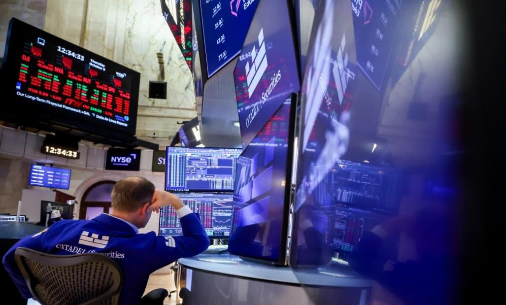 VIX Spikes 11% as Fed Decision Looms Over Red Open