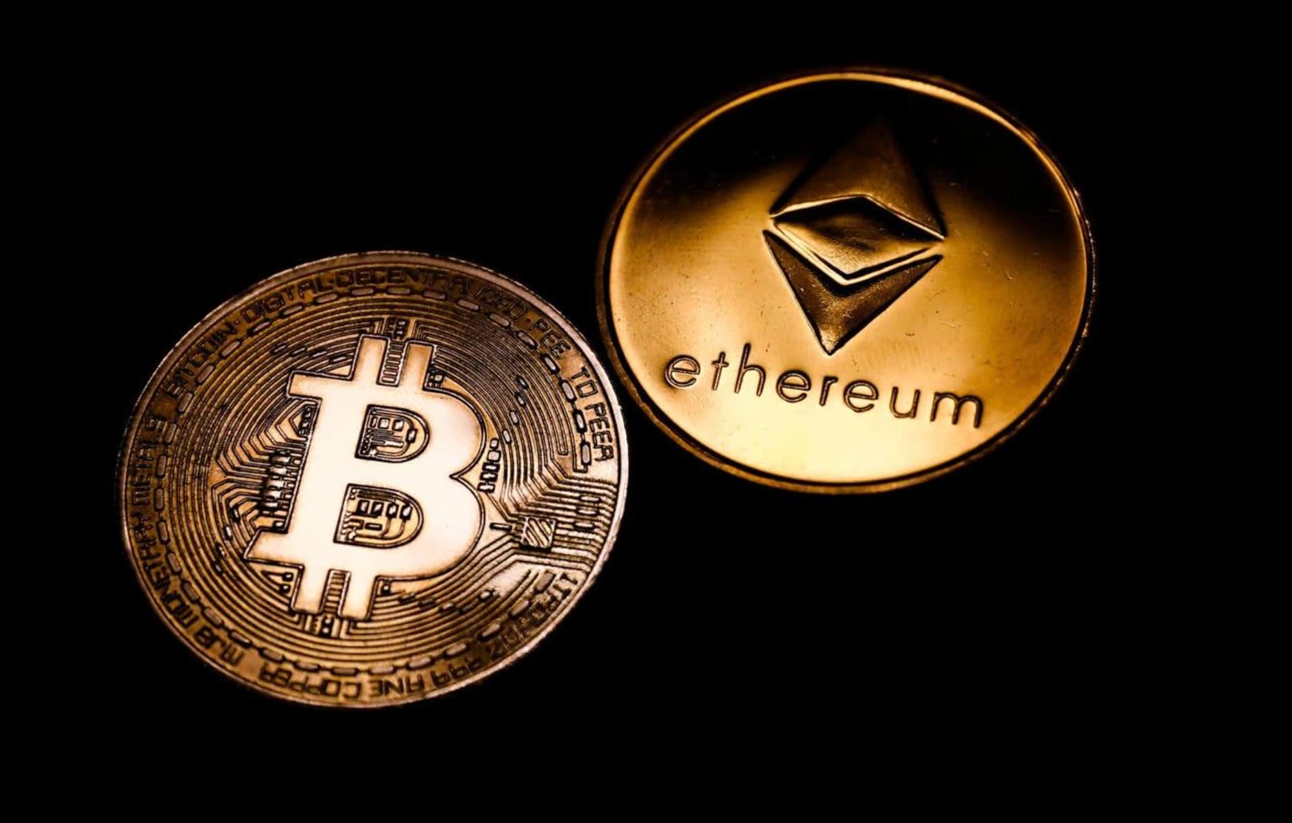 Bitcoin ETFs Bleed $236M as Ether Hits 11-Day Streak