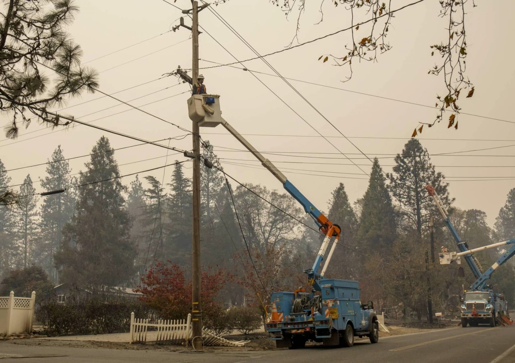 PG&E Crashes 15% as California Wildfire Liability Bill Dies