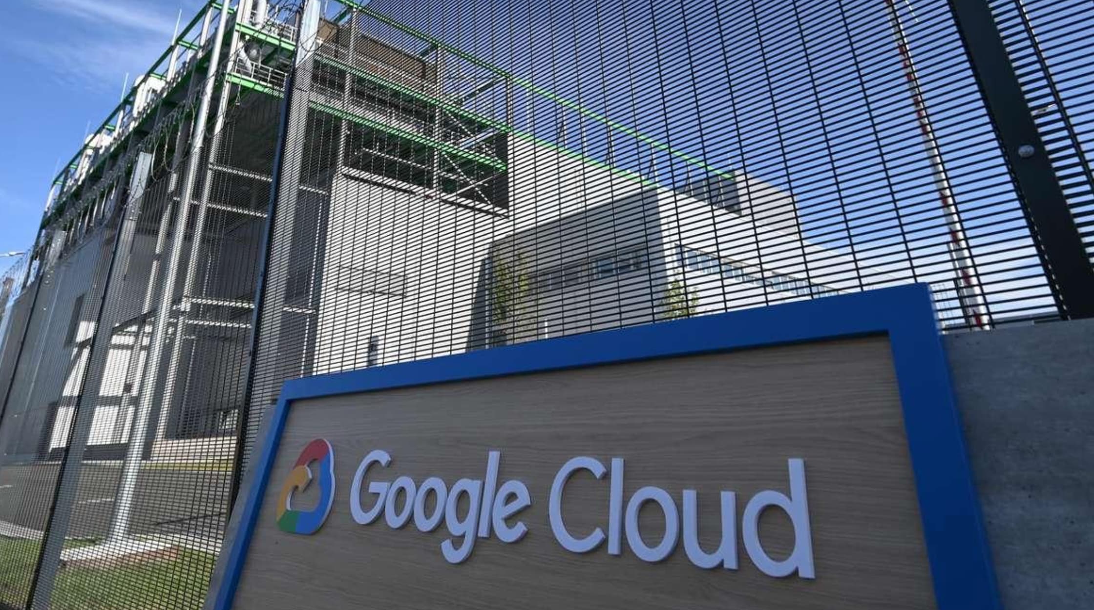 Alphabet Cloud Surge Lifts Mag-7 Into Earnings Week