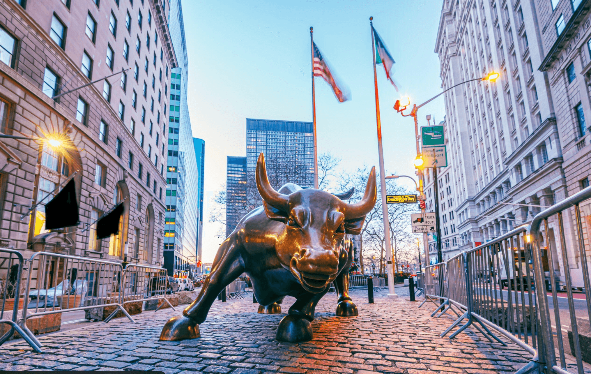 Nasdaq Futures -1.9%: Semis, Netflix Lead Friday Rout