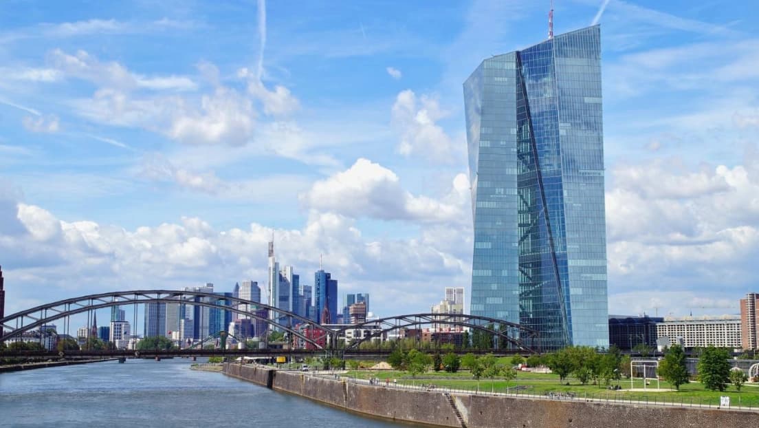 Global Central Banks Split: Who's Hiking, Who's Cutting in Sept 2026
