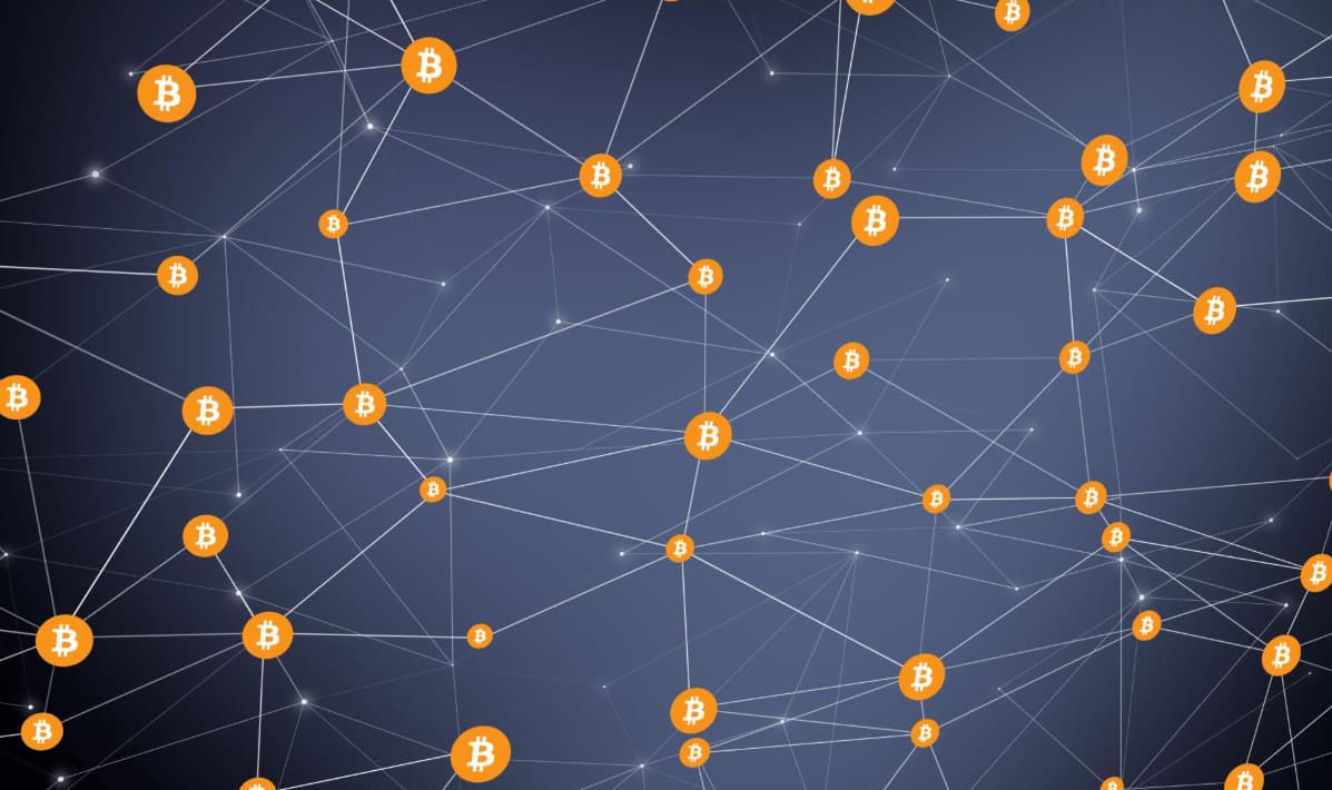 Bitcoin Slides to $76,900 as ETF Outflows Hit $1B