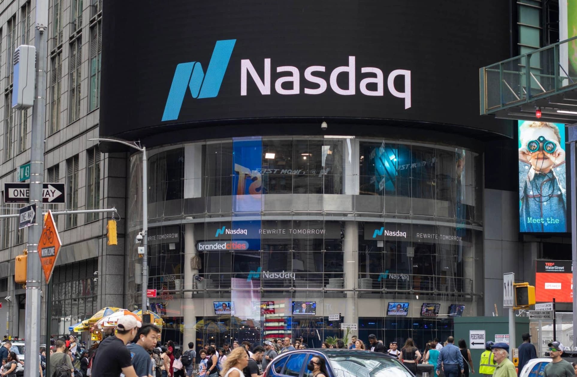 AI Pause Bombshell Detonates the Nasdaq's Engine
