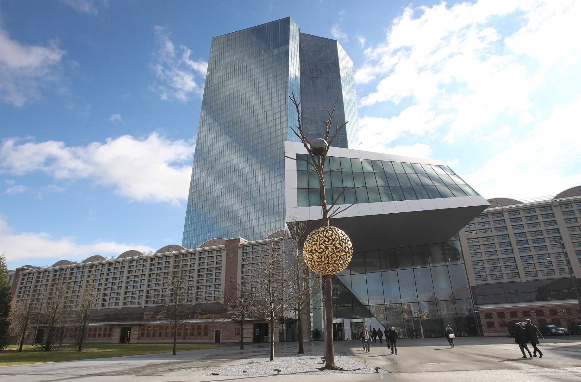 ECB Holds Thursday — Lagarde's Words Are the Trade
