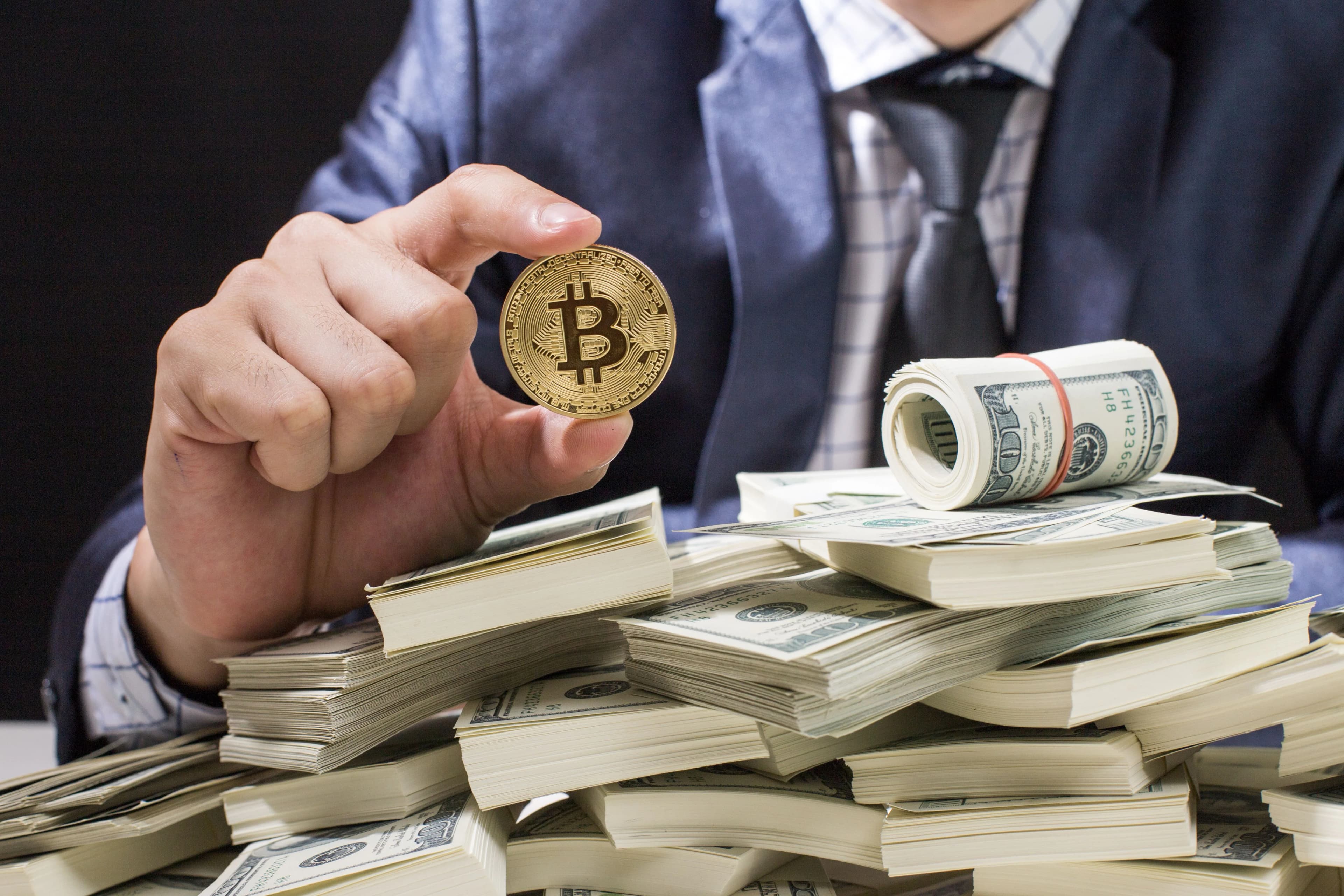 Bitcoin Holds $73K Before FOMC as ETF Inflows Hit $199M
