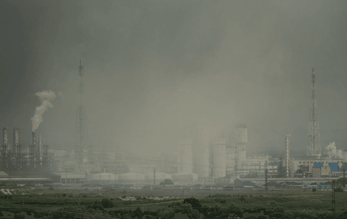 Brent Tops $118 as Iran Blockade Hits Stocks and Inflation