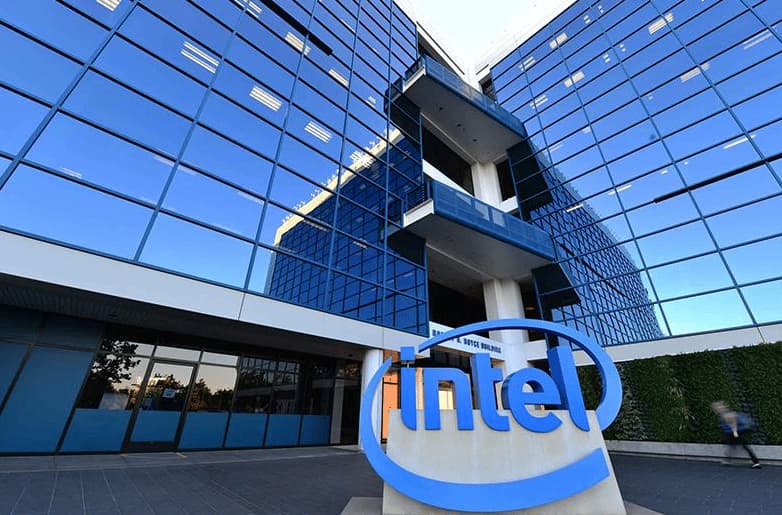 Intel Rallies on Computex AI Showcase as Software Names Sell Off