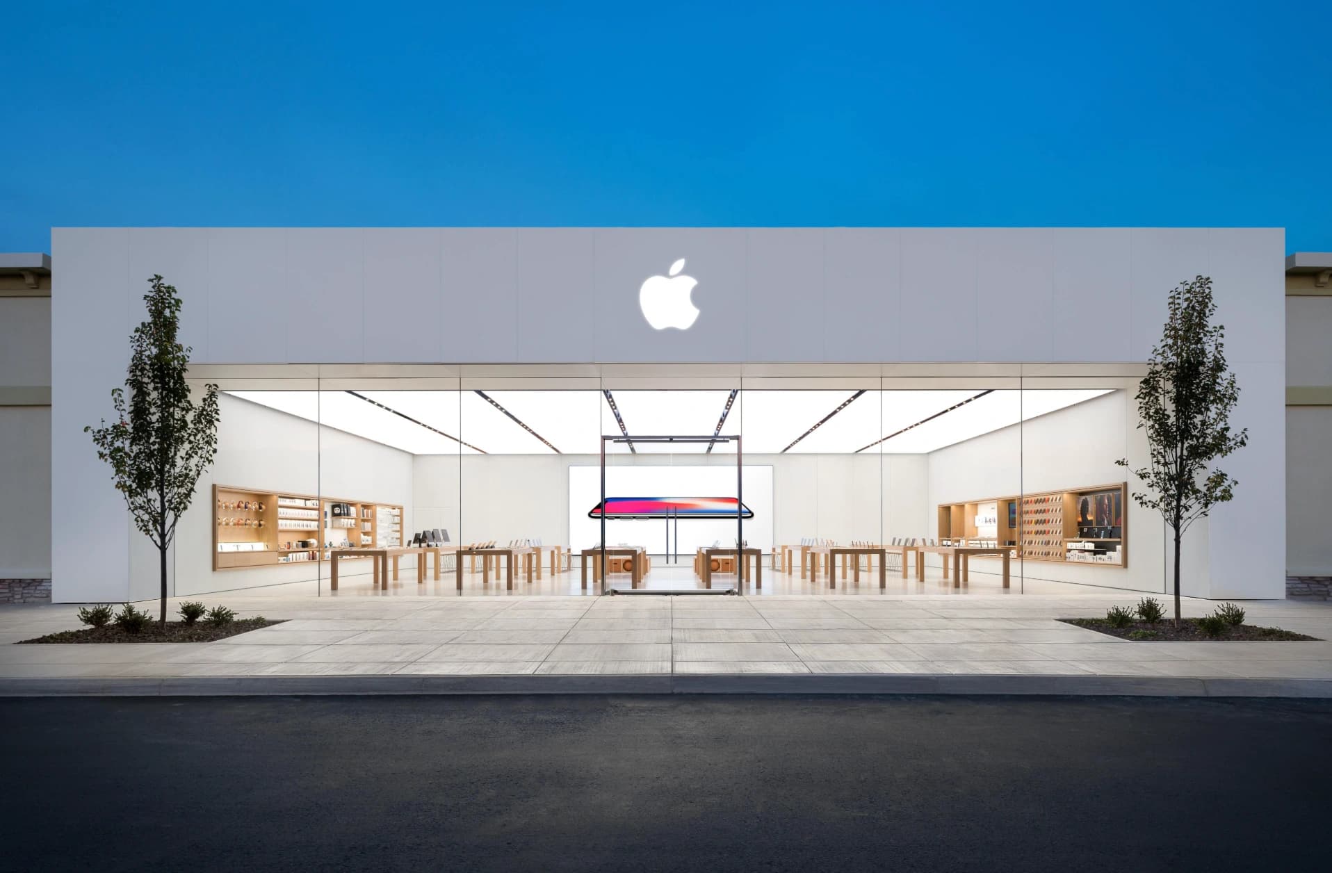 Apple's Foldable iPhone Lands at $2,299 — ASP Era Begins