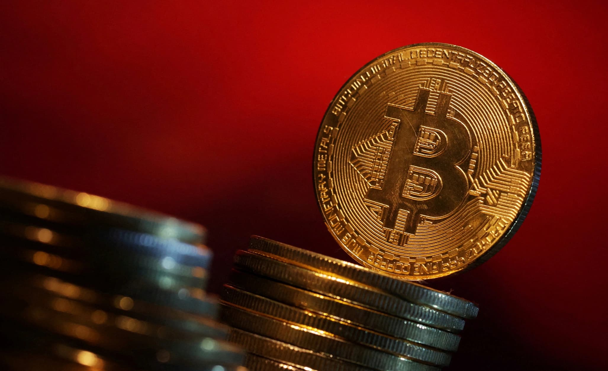 $16B Bitcoin Options Expire Today: Key Levels to Hold