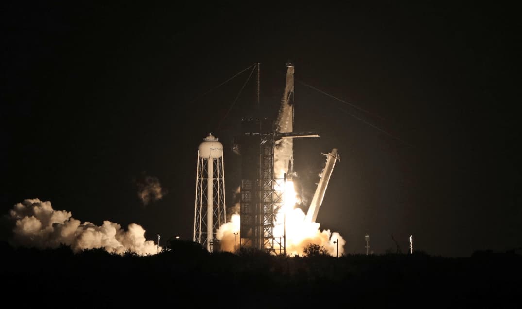 SpaceX Begins Trading in Largest IPO in History