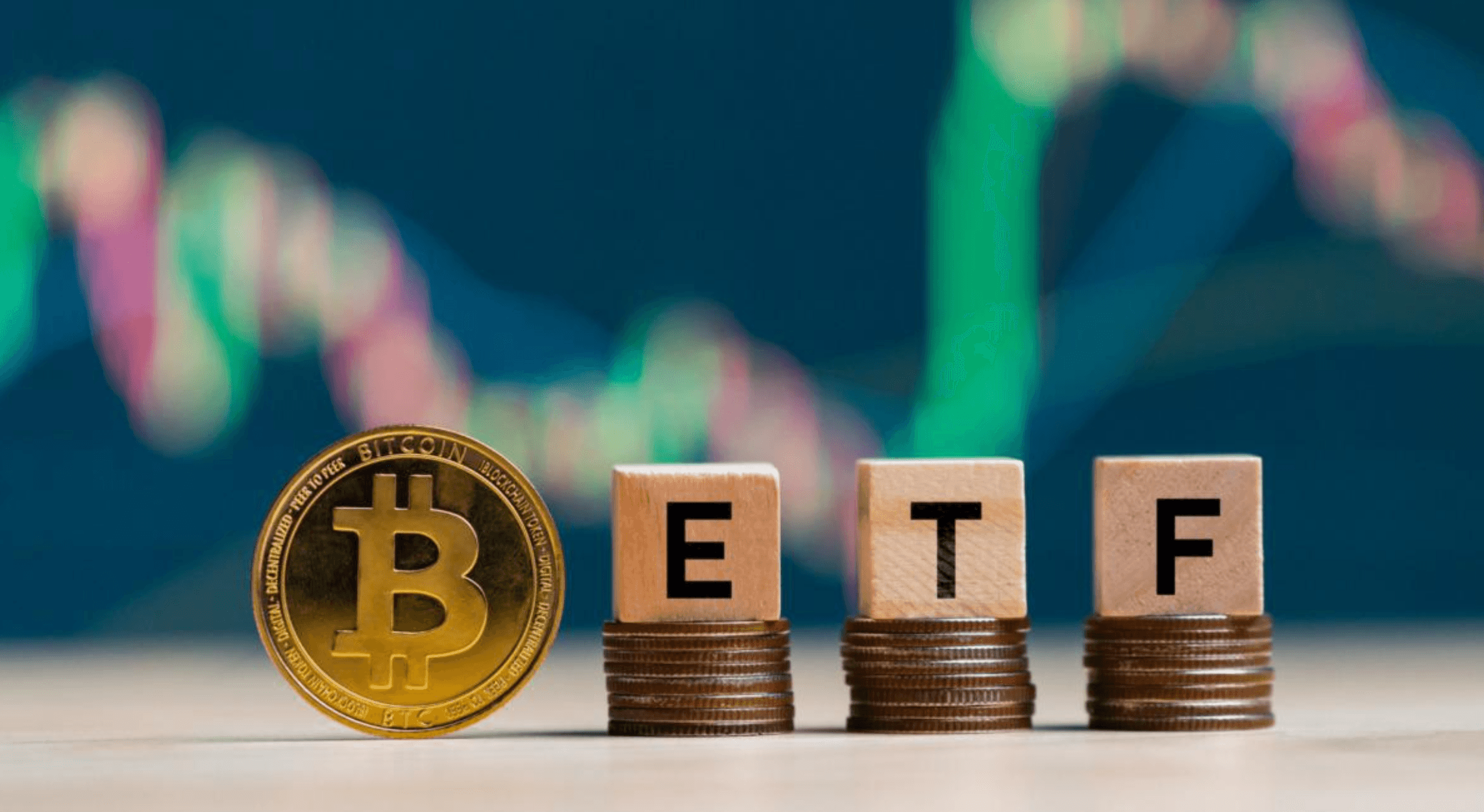 Bitcoin Breaks Below $60K With $696M ETF Outflows