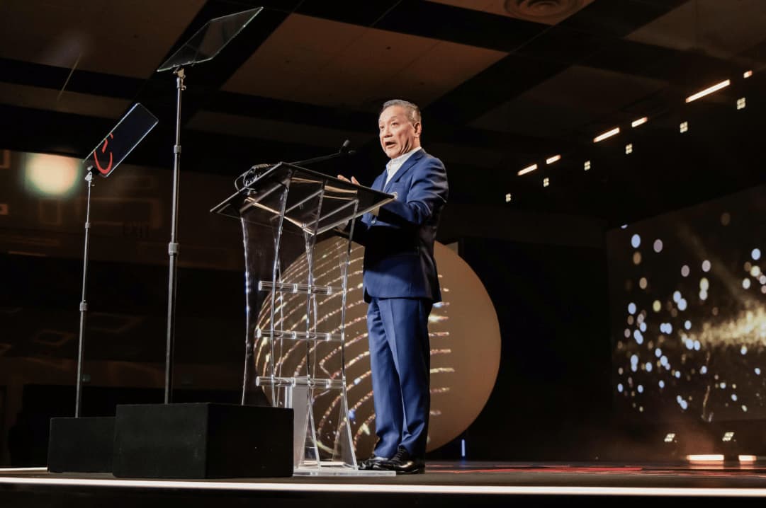 Broadcom's $350B Wipeout Exposes Cracks in the AI Trade