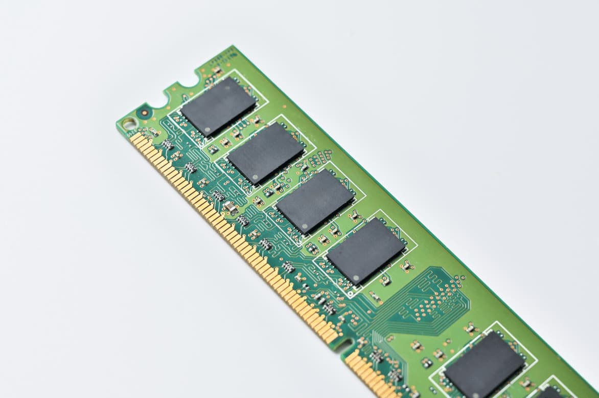 DRAM ETF Doubles in 5 Weeks as Memory Chip Trade Explodes