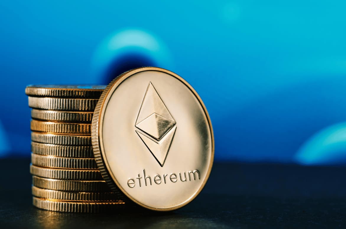 Ethereum ETFs Post $250M Weekly Inflows as XRP Hits $1B AUM