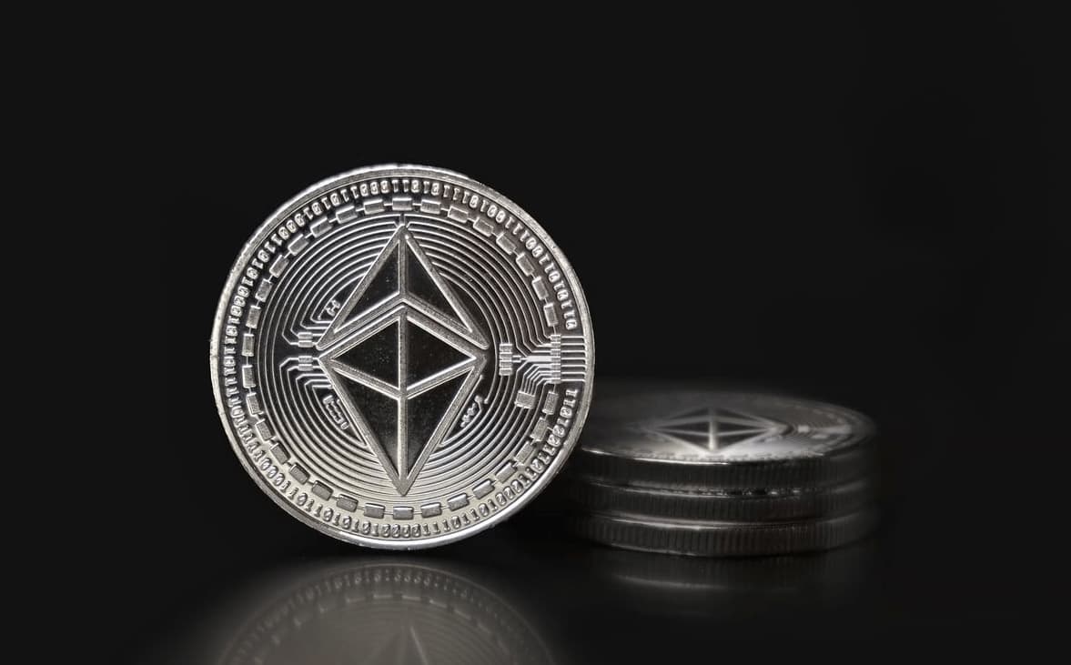 Ethereum Eyes $2,400 as Glamsterdam Upgrade Nears and ETF Flows Turn