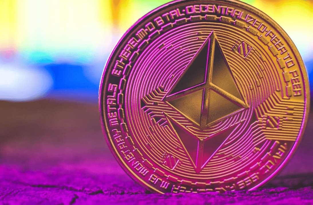 Ethereum Slides to $1,660 as ETF Outflows Hit 17 Days