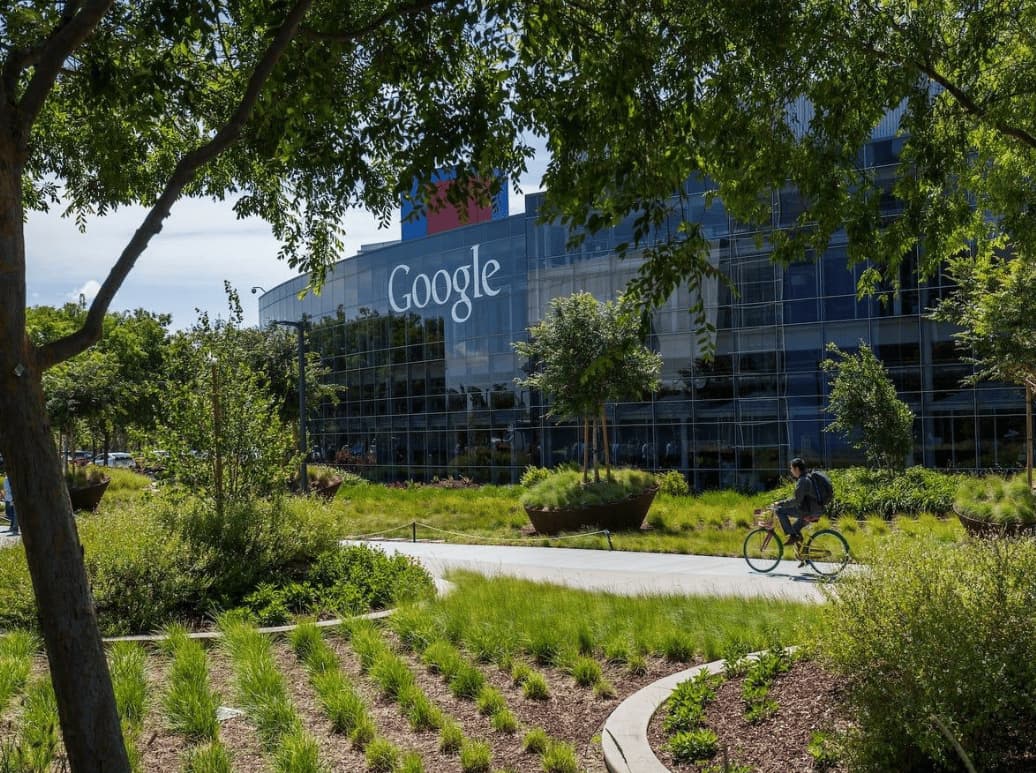 Big Tech Capex Hits $700B as Hyperscalers Double Down on AI
