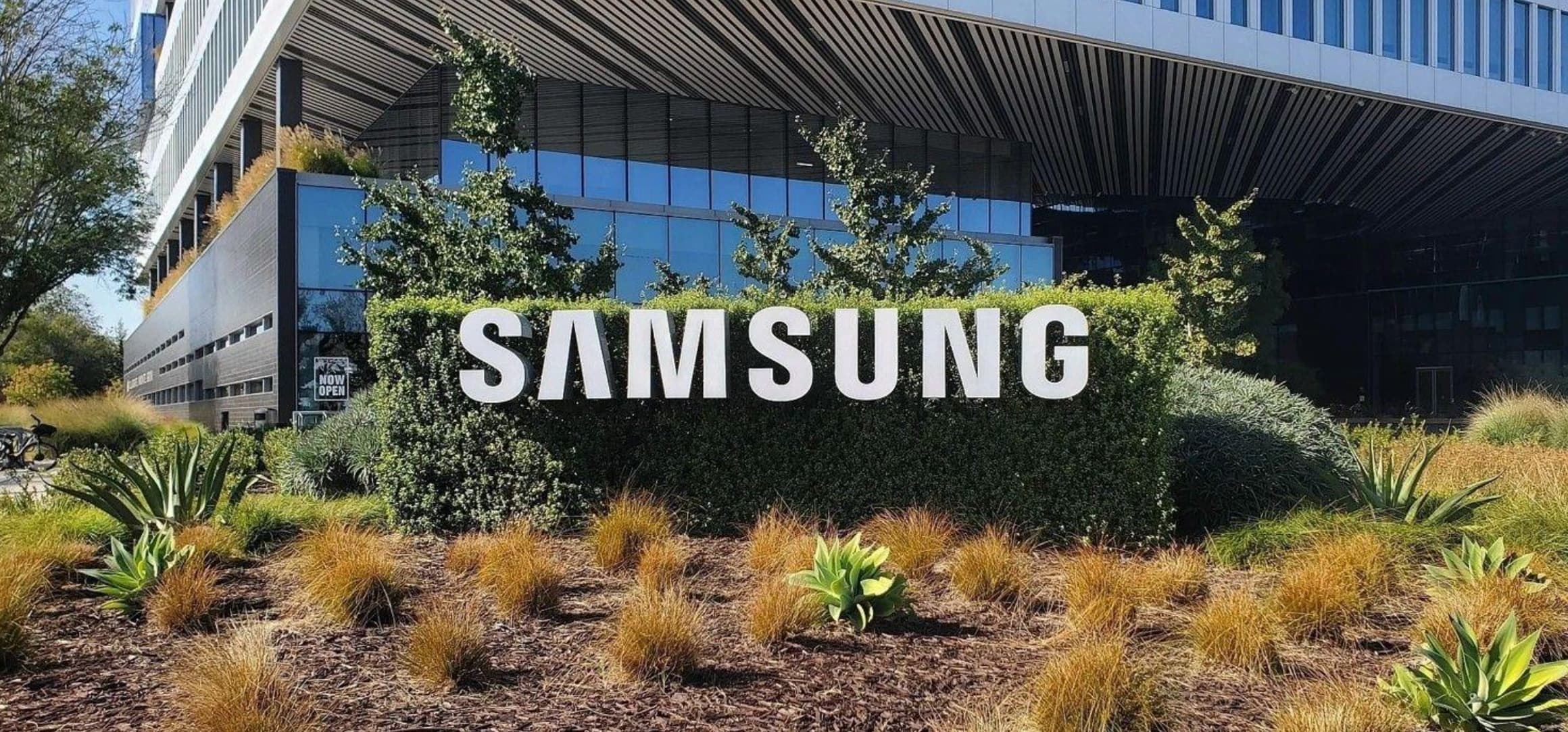 Chip Stocks Bleed: Samsung Miss Triggers Sector Rout