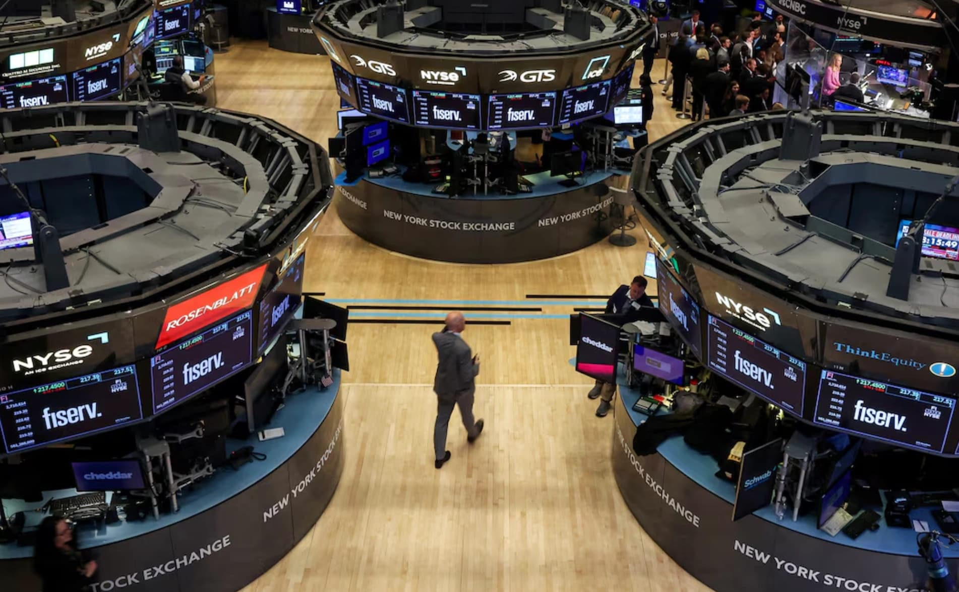 S&P 500 Futures Edge Up After Tuesday's 628-Point Wipeout