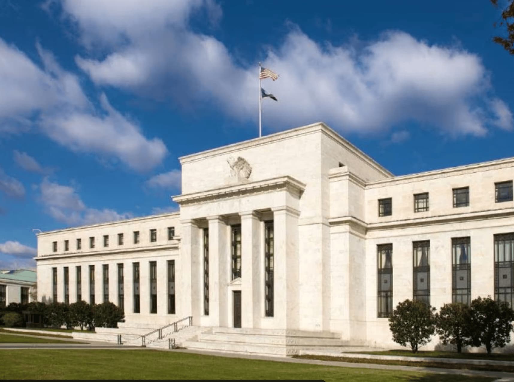 Fed Frozen at 3.63% as CPI Hits 4.2%: Hike Risk Is Real