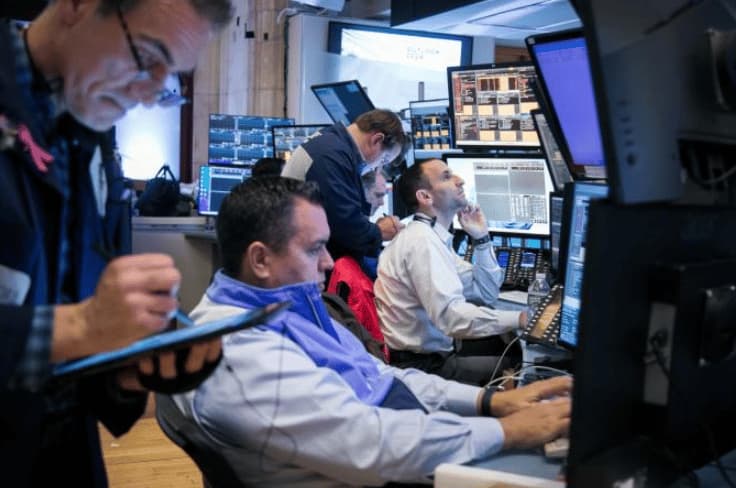 Futures Jump as Iran Peace Deal Battles Fed Headwinds