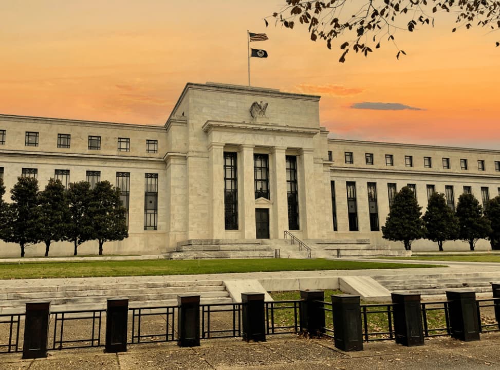 Futures Stall as Wall Street Pivots to Warsh's First Fed Meeting