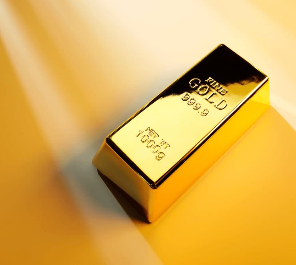 Gold Slips to $4,524 as Iran Peace Hopes Fade