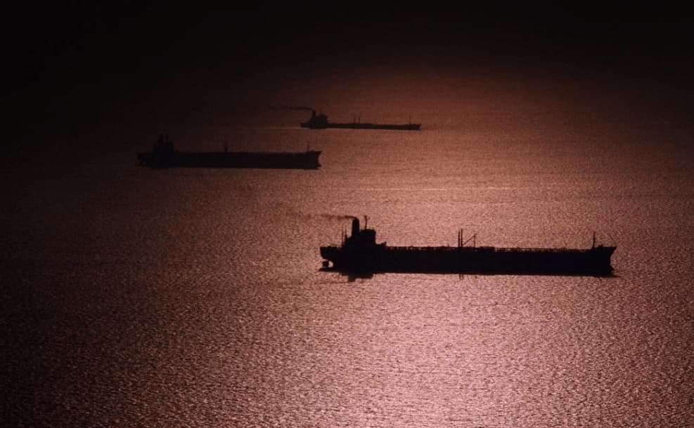 US-Iran Talks Stall as Oil Holds Near $95 and Hormuz Stays Shut