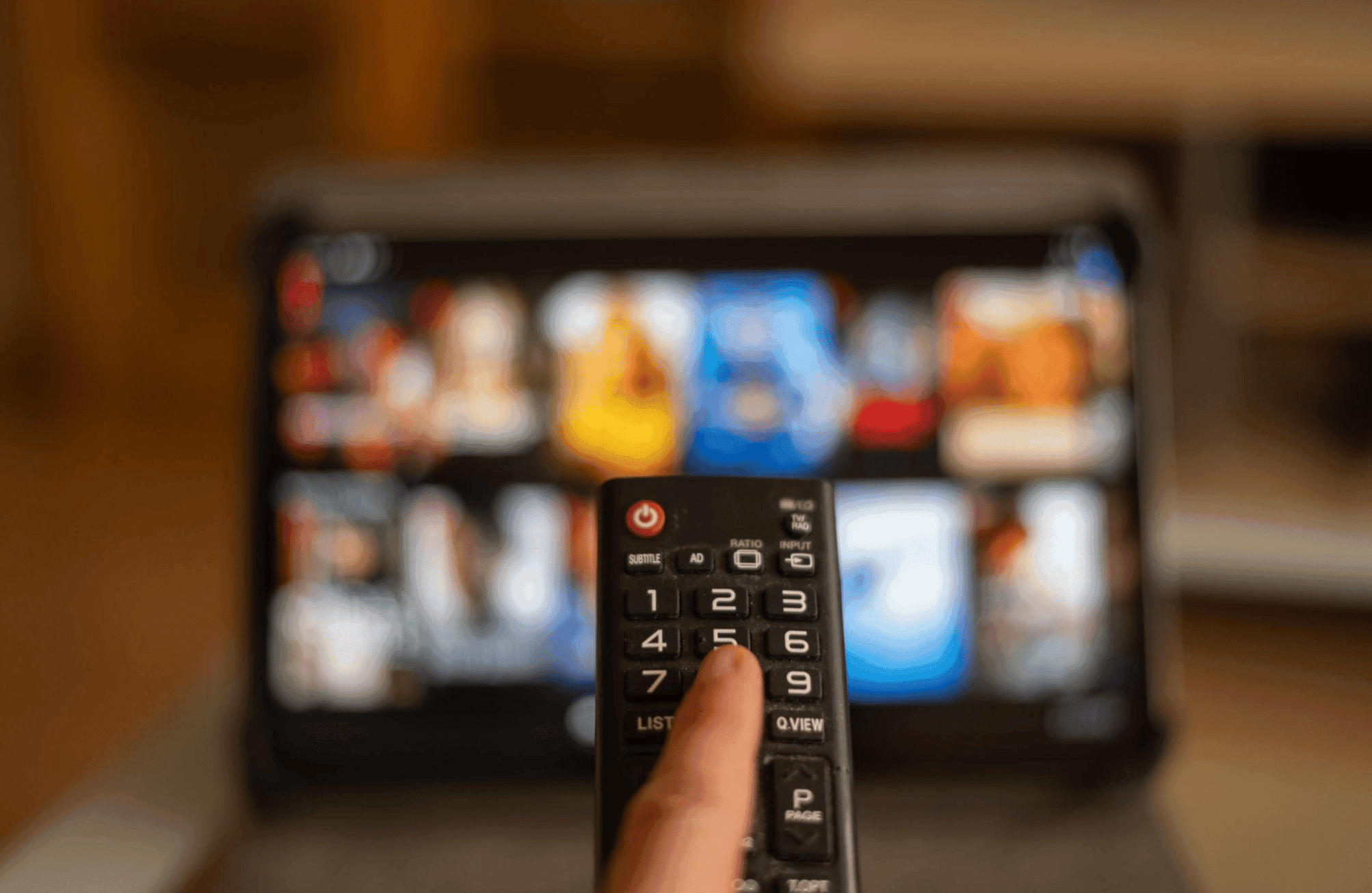 Netflix Drops 9% on Hastings Board Exit Despite $12.25B Q1 Beat