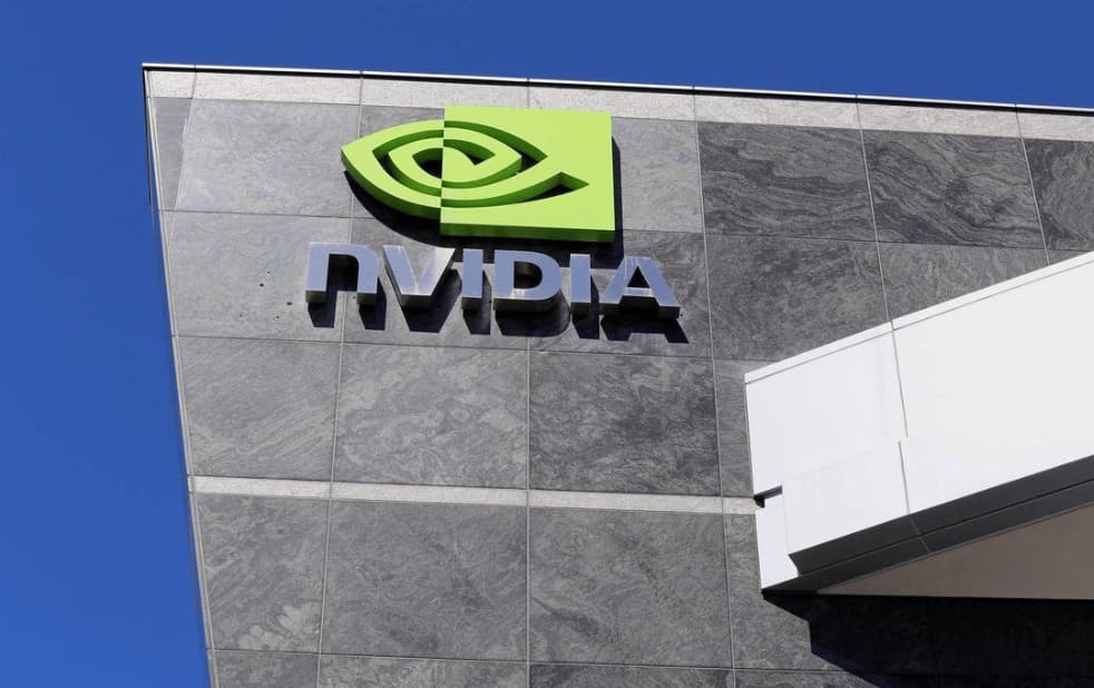 Nvidia Holds $212 as Warsh's First Fed Meeting Looms