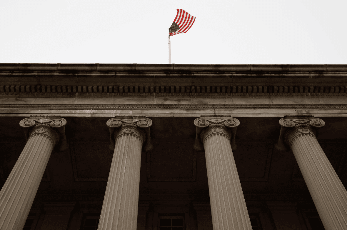 Powell Exits, Warsh Inherits a Fed Trapped by $100 Oil