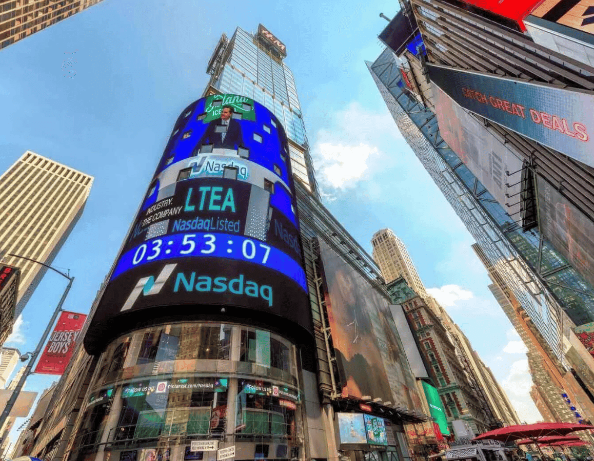 CoreWeave Joins Nasdaq-100 Day One: The Numbers Behind CRWV