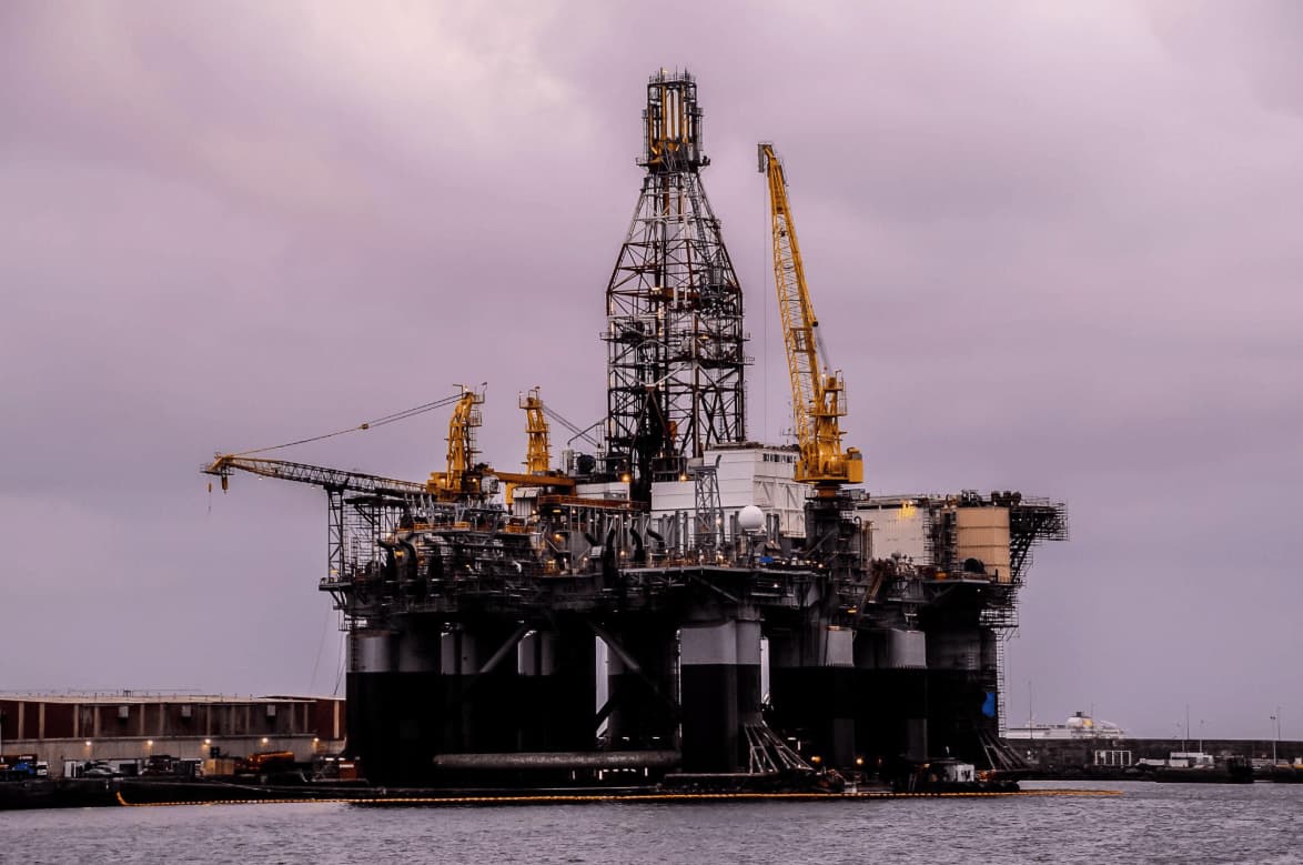 IMF Cuts Global Growth to 3.1%, Raises Inflation on Oil Shock
