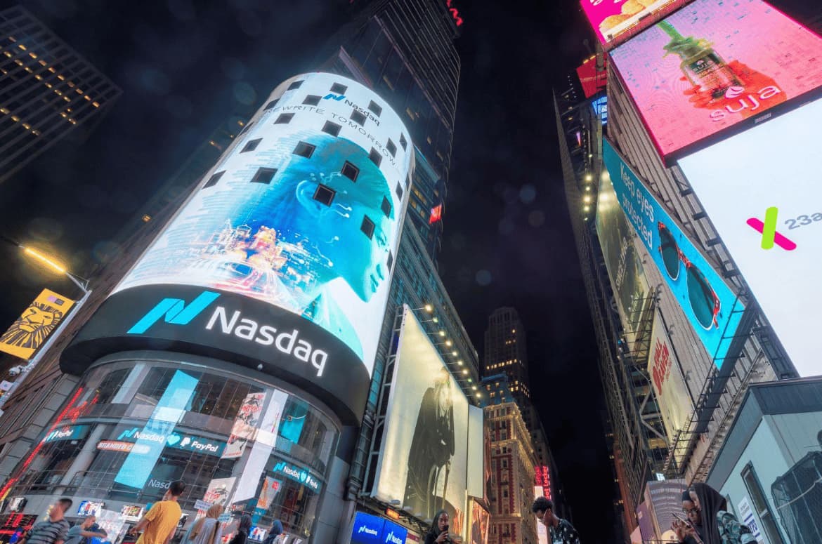 QQQ Bleeds $3.3B as Traders Rotate Out of Mega-Cap Tech