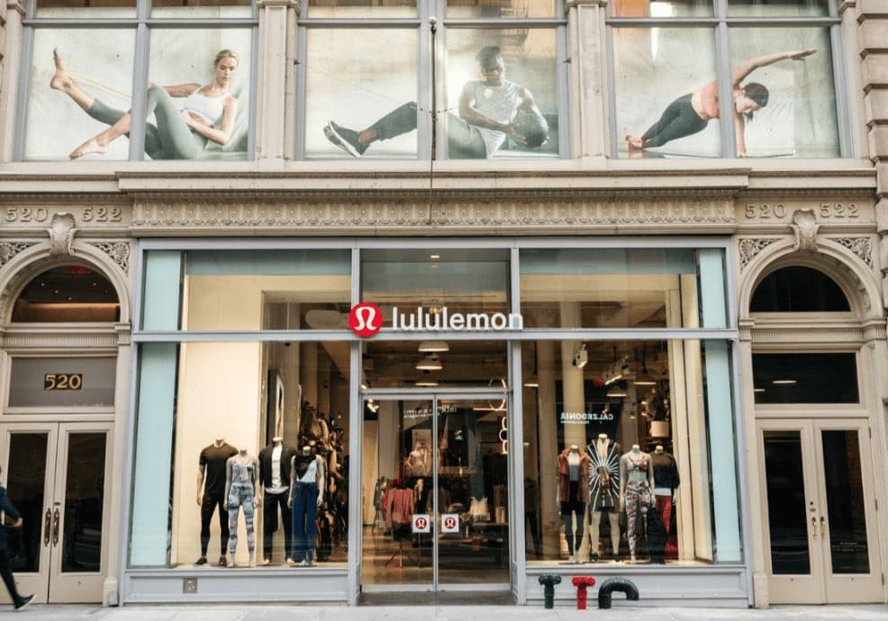 Lululemon Slashes Outlook as North America Sales Keep Falling