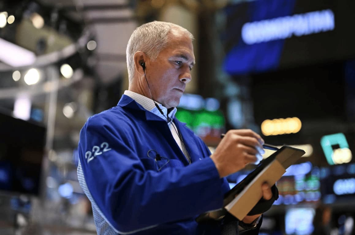 S&P 500 Futures Slip as Memory Chip Selloff Spills Into Tuesday